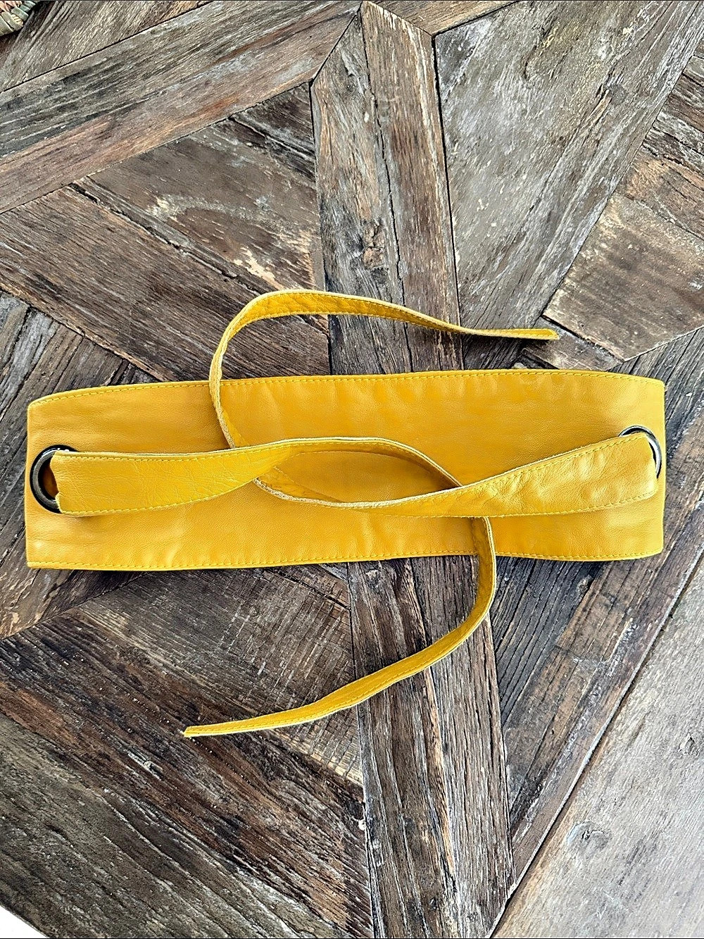 Mogil Yellow wrap waist belt -leather